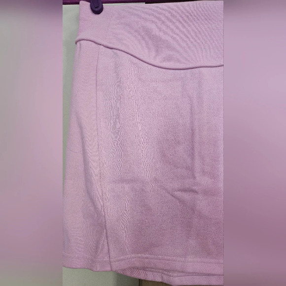 LULULEMON Scuba High-Rise Mini Skirt. Vitapink. Size small NWT - Picture 7 of 11